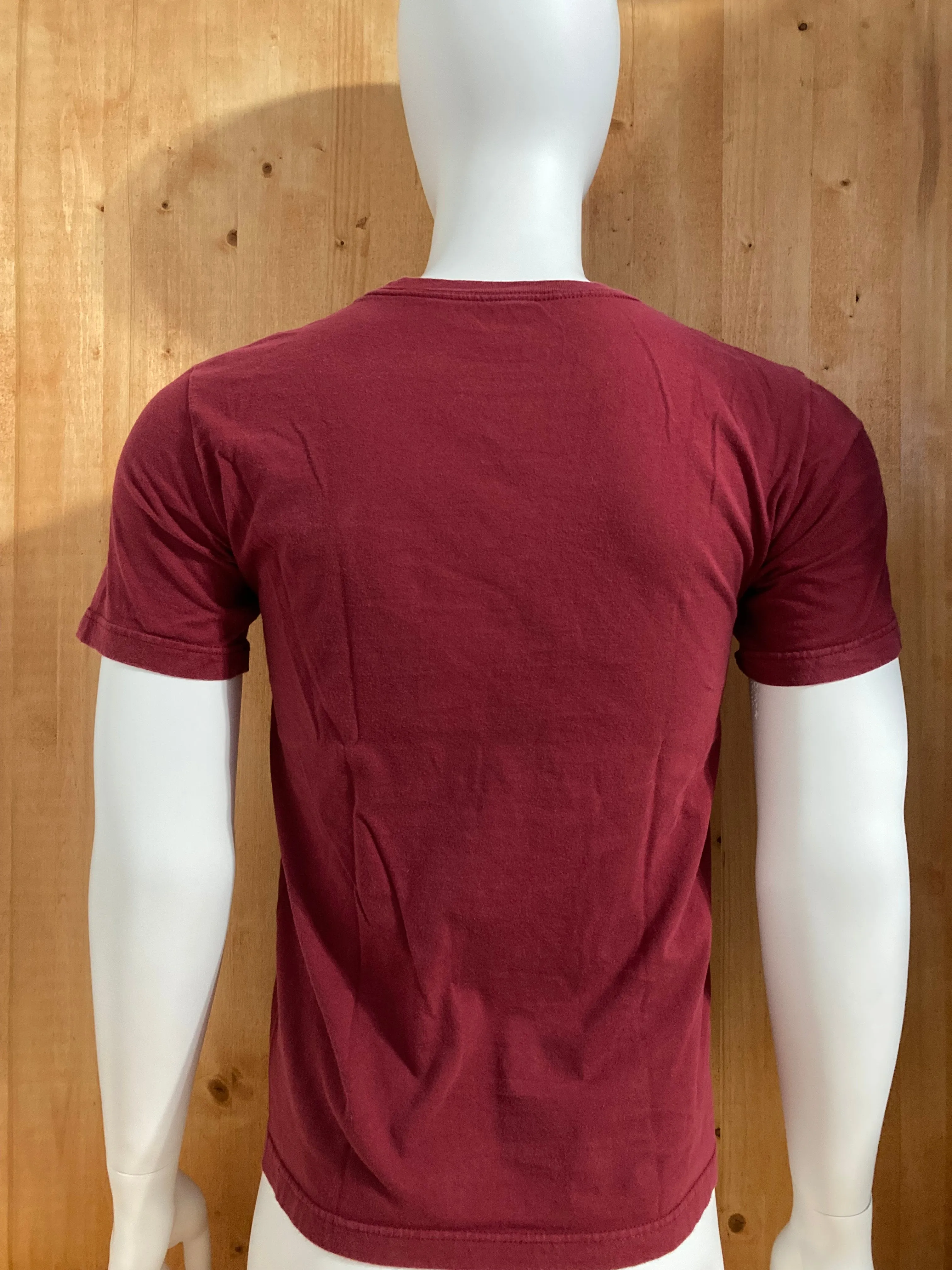 NIKE "BAMA KNOWS CRYSTAL" 2013 DISCOVER BCS NATIONAL CHAMPIONSHIP REGULAR FIT Graphic Print Adult T-Shirt Tee Shirt S SM Small Maroon Shirt